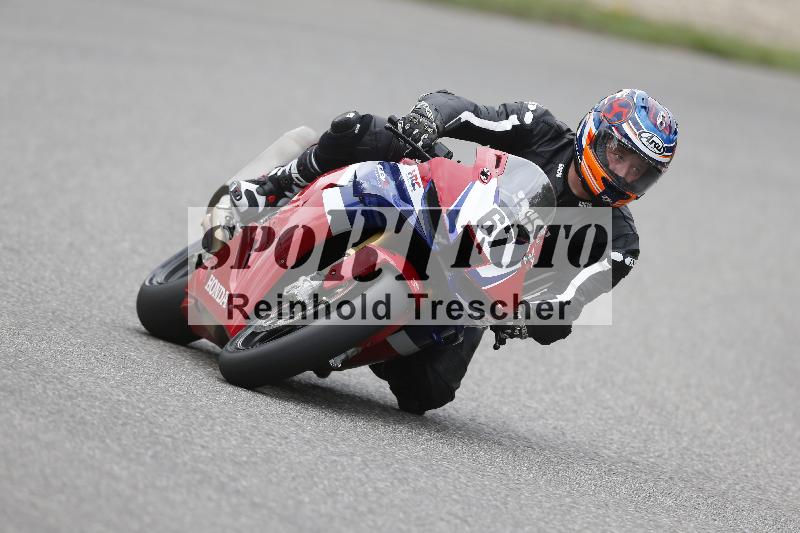 /37 28.07.2025 Dunlop Ride und Test Day ADR/Trackday Erfahren gelb Trackday schnell  rot/67